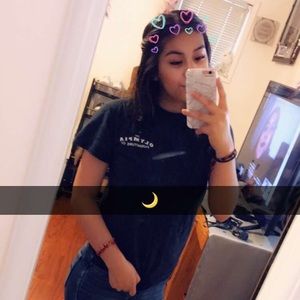 Meet your Posher, Mely